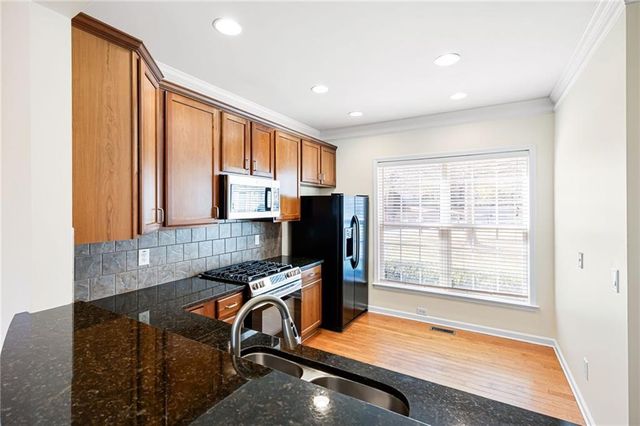 649 Pecan Knoll Drive, Marietta, GA 30008