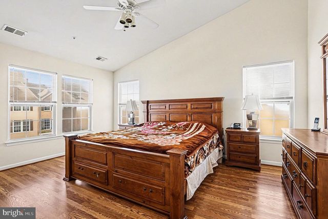 9713 LUGUNA RD, Baltimore, MD 21220