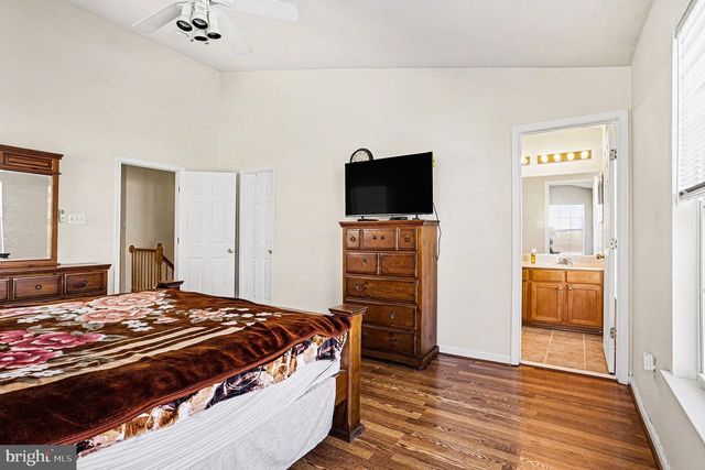 9713 LUGUNA RD, Baltimore, MD 21220