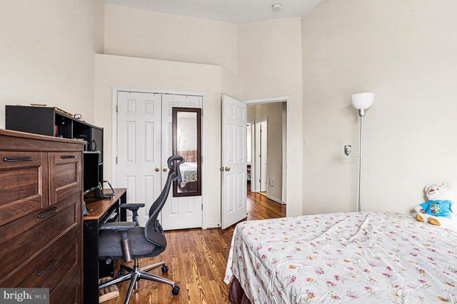 9713 LUGUNA RD, Baltimore, MD 21220