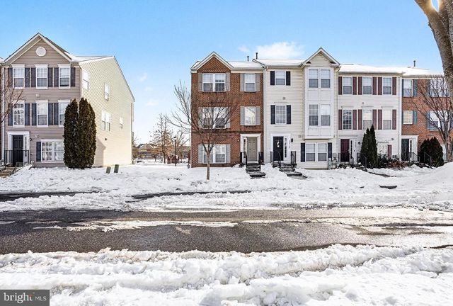 9713 LUGUNA RD, Baltimore, MD 21220