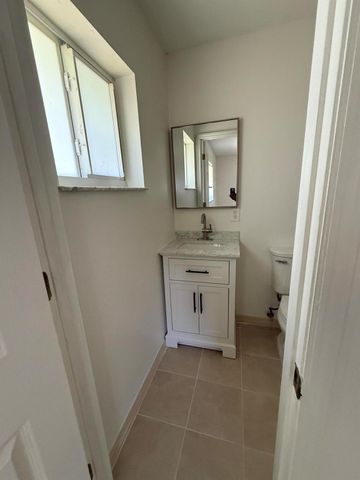 431 NE Julia Court, Jensen Beach, FL 34957