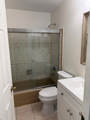 431 NE Julia Court, Jensen Beach, FL 34957