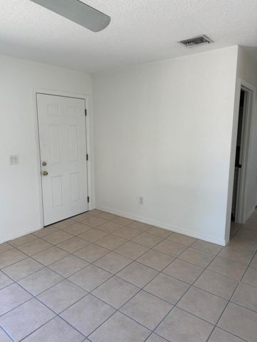 431 NE Julia Court, Jensen Beach, FL 34957