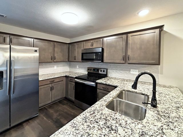 188 Alexander Blvd, Clarksville, TN 37040