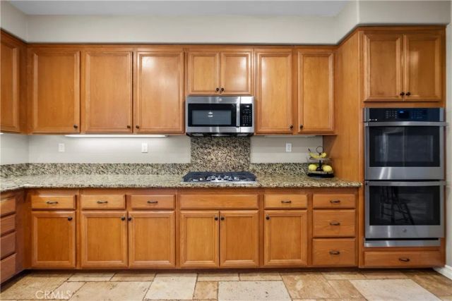 28932 Rock Canyon Drive, Saugus, CA 91390