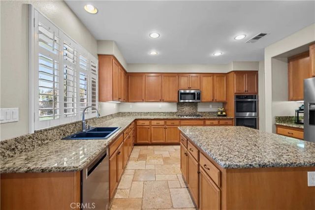 28932 Rock Canyon Drive, Saugus, CA 91390