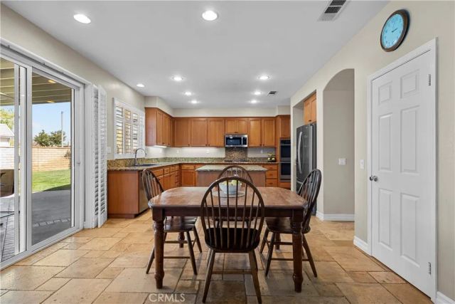 28932 Rock Canyon Drive, Saugus, CA 91390