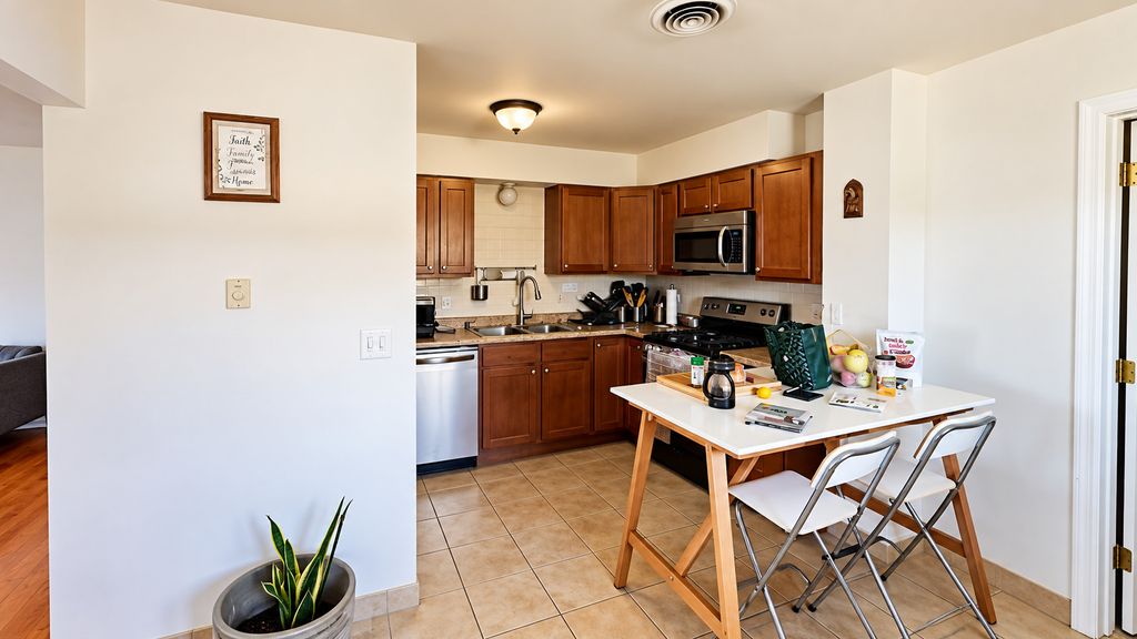 210 Woodrow Avenue, Manhattan, IL 60442 — photo 5