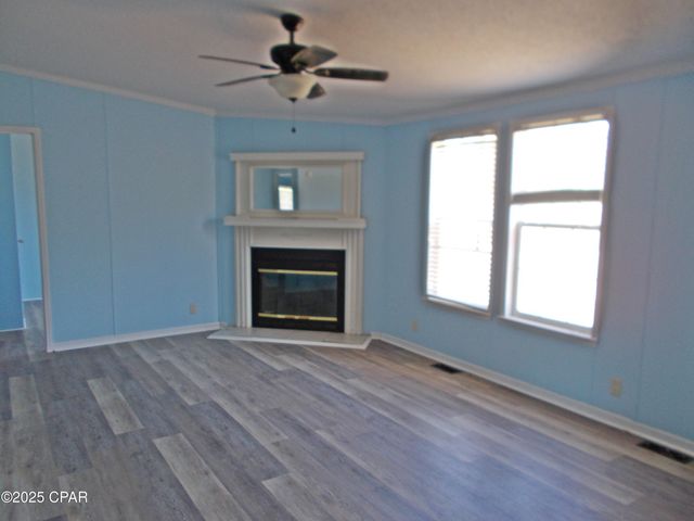 6905 Bateau Pond Lane, Grand Ridge, FL 32442