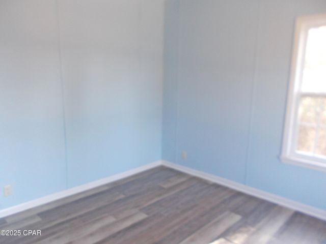 6905 Bateau Pond Lane, Grand Ridge, FL 32442