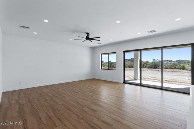 2517 W JENS Way, Queen Creek, AZ 85144