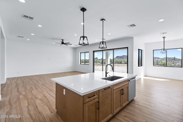 2517 W JENS Way, Queen Creek, AZ 85144