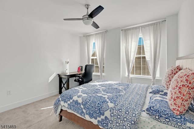 14 Coogan Ct, Morris Plains Boro, NJ 07950