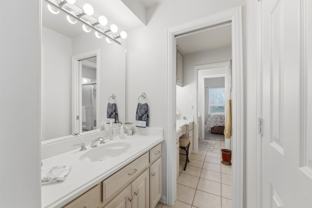 803 Glen Abbey Drive, Mansfield, TX 76063