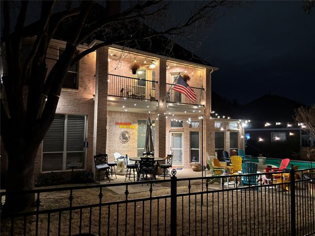 803 Glen Abbey Drive, Mansfield, TX 76063