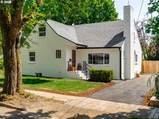 409 E MCLOUGHLIN Blvd, Vancouver, WA 98663