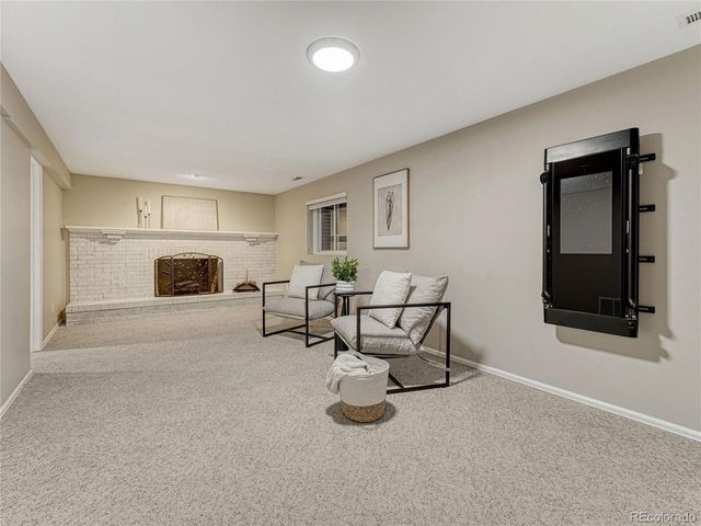 6627 Charter Dr, Colorado Springs, CO 80918