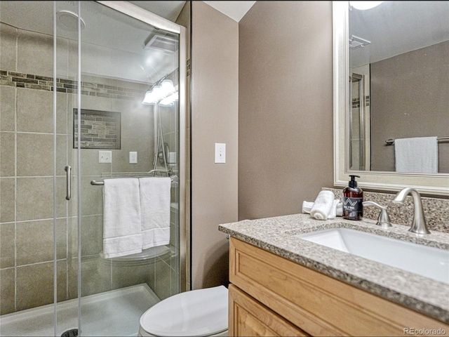 6627 Charter Dr, Colorado Springs, CO 80918