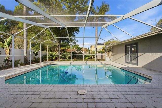 9430 PATRICIA COURT, Seminole, FL 33776