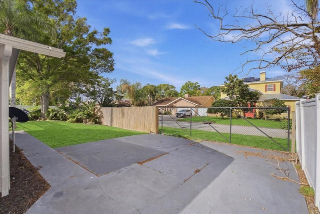 9430 PATRICIA COURT, Seminole, FL 33776