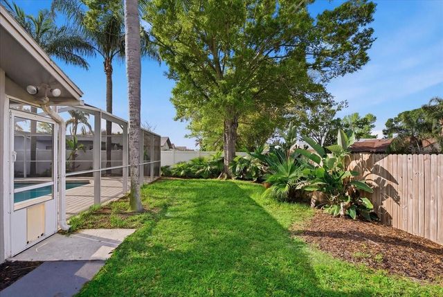 9430 PATRICIA COURT, Seminole, FL 33776