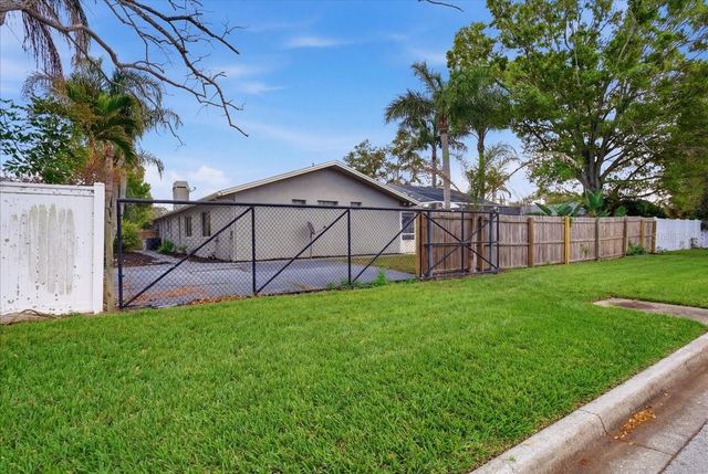 9430 PATRICIA COURT, Seminole, FL 33776