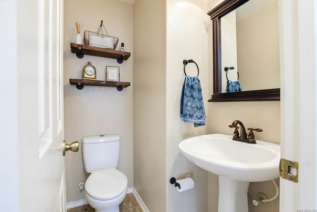 518 BANDERA CIR, New Braunfels, TX 78130