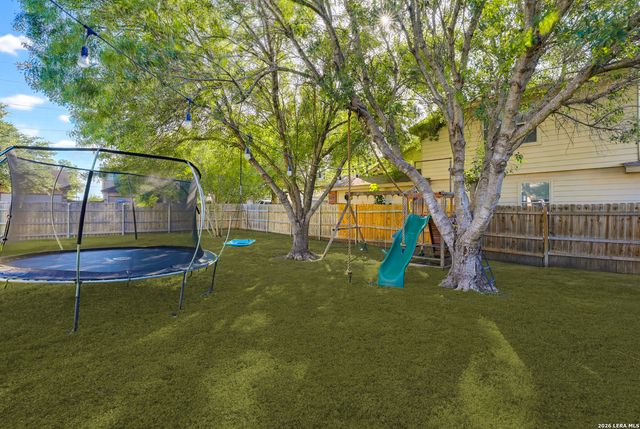 518 BANDERA CIR, New Braunfels, TX 78130