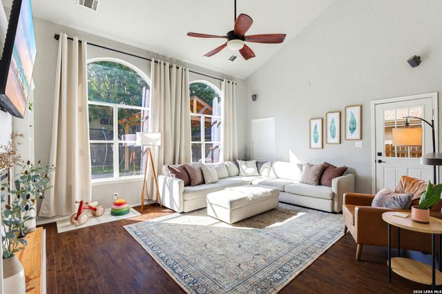 518 BANDERA CIR, New Braunfels, TX 78130