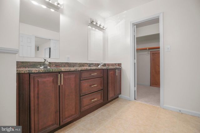 15978 COVE LN, Dumfries, VA 22025
