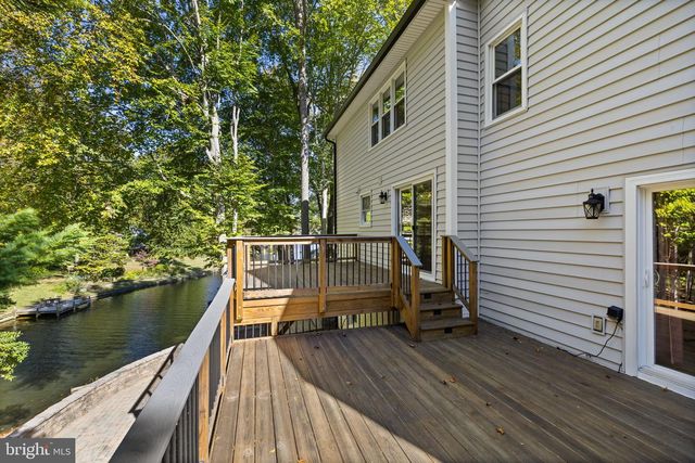 15978 COVE LN, Dumfries, VA 22025