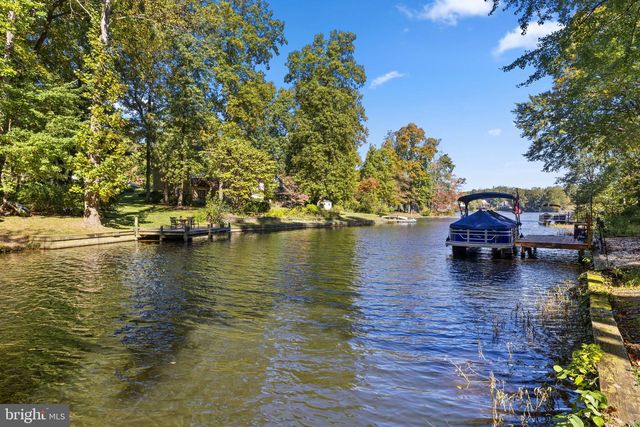15978 COVE LN, Dumfries, VA 22025