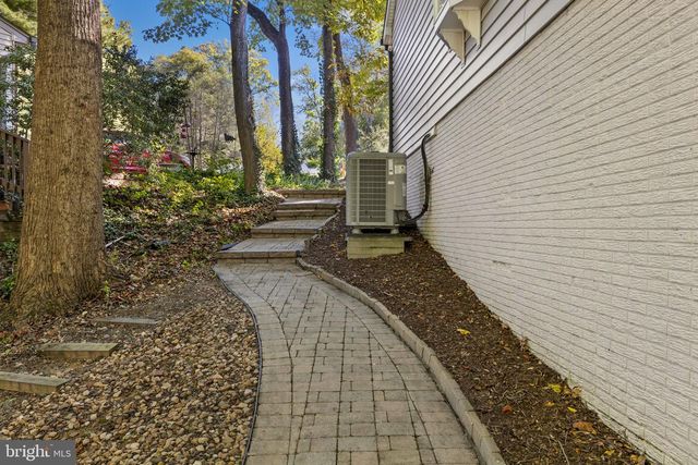 15978 COVE LN, Dumfries, VA 22025