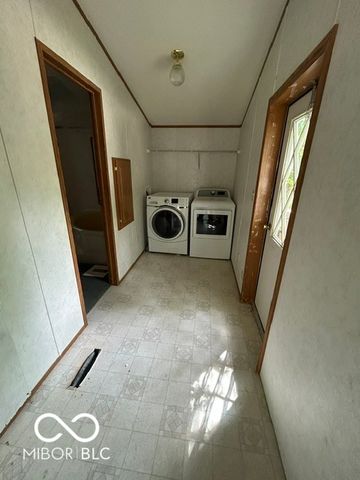 6117 Van Bibber Lake Estates, Greencastle, IN 46135