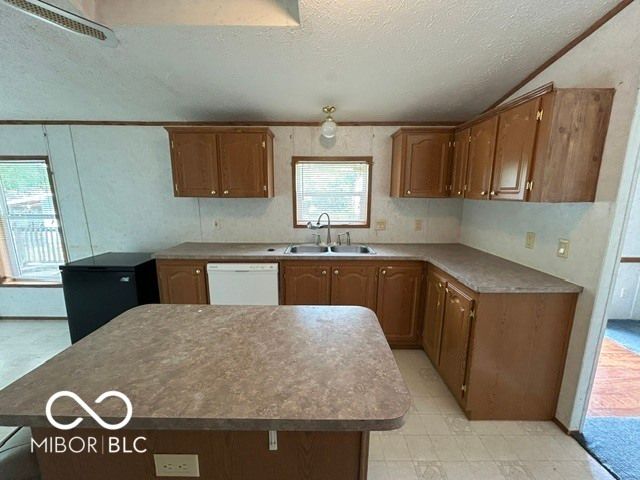 6117 Van Bibber Lake Estates, Greencastle, IN 46135