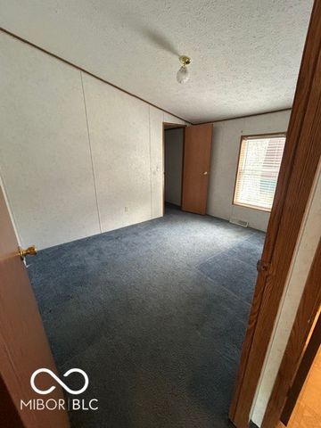 6117 Van Bibber Lake Estates, Greencastle, IN 46135