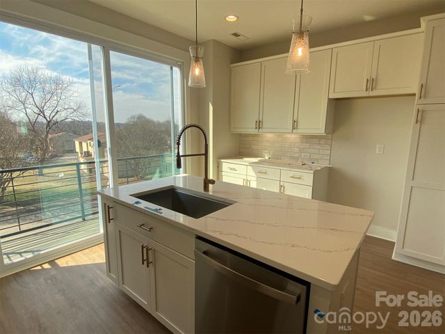 930 Callahan Street EQX1769, Charlotte, NC 28206