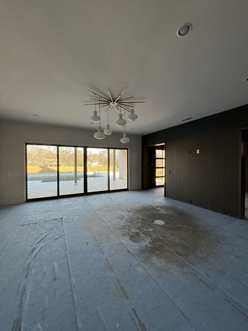 8106 Turning Point Dr, Brentwood, TN 37027