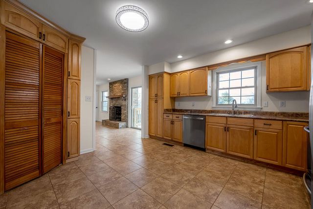 2934 Montavesta Road, Lexington, KY 40502