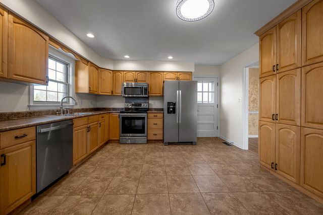 2934 Montavesta Road, Lexington, KY 40502