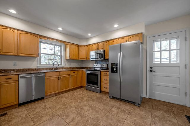 2934 Montavesta Road, Lexington, KY 40502