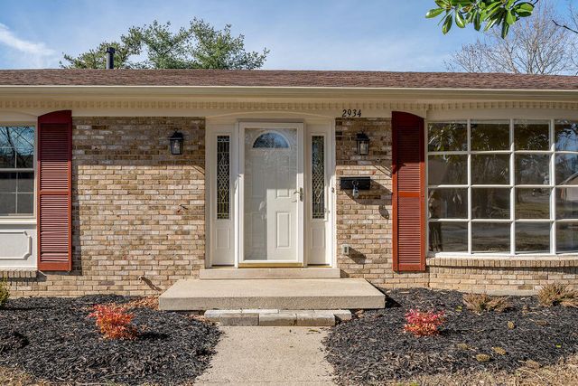 2934 Montavesta Road, Lexington, KY 40502