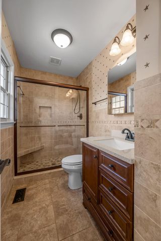 2934 Montavesta Road, Lexington, KY 40502