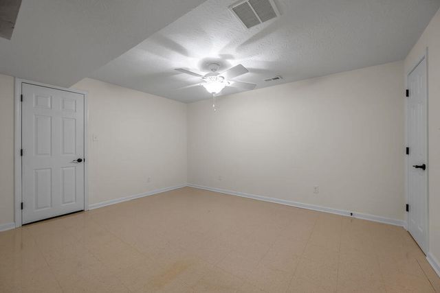 2934 Montavesta Road, Lexington, KY 40502