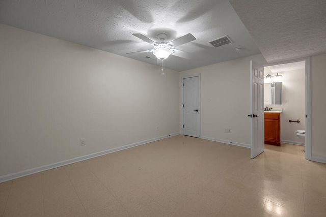 2934 Montavesta Road, Lexington, KY 40502