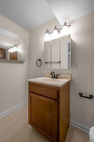 2934 Montavesta Road, Lexington, KY 40502