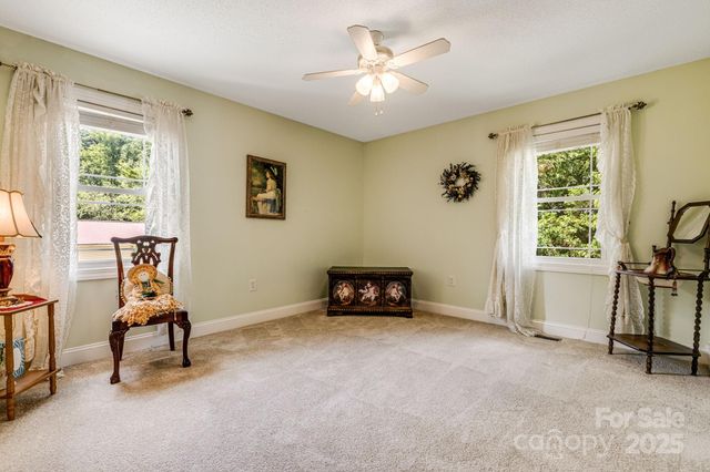 350 Old Sunset Hill Road, Hendersonville, NC 28792