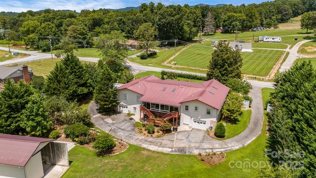 350 Old Sunset Hill Road, Hendersonville, NC 28792