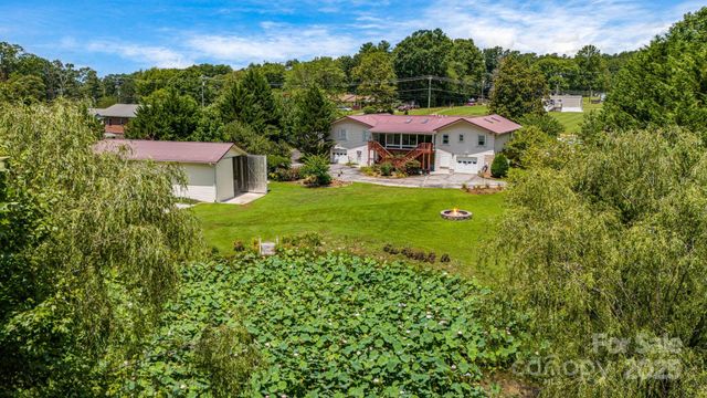 350 Old Sunset Hill Road, Hendersonville, NC 28792